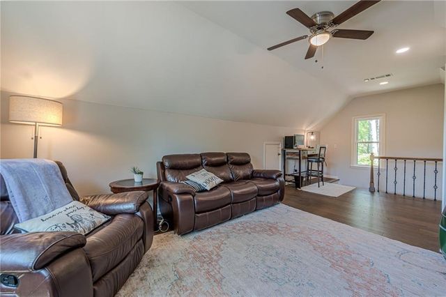 205 Chiswick Close, Johns Creek, GA 30022