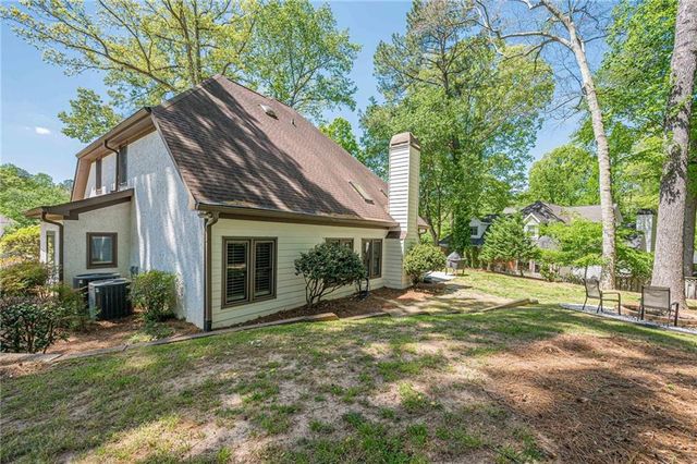 205 Chiswick Close, Johns Creek, GA 30022