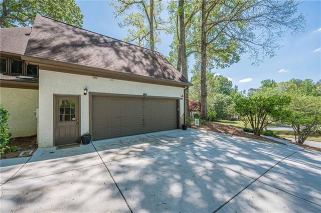 205 Chiswick Close, Johns Creek, GA 30022