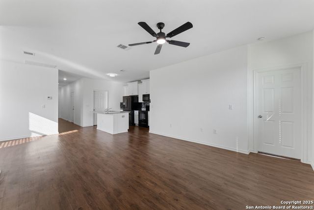 6630 Freedom Ridge, San Antonio, TX 78242