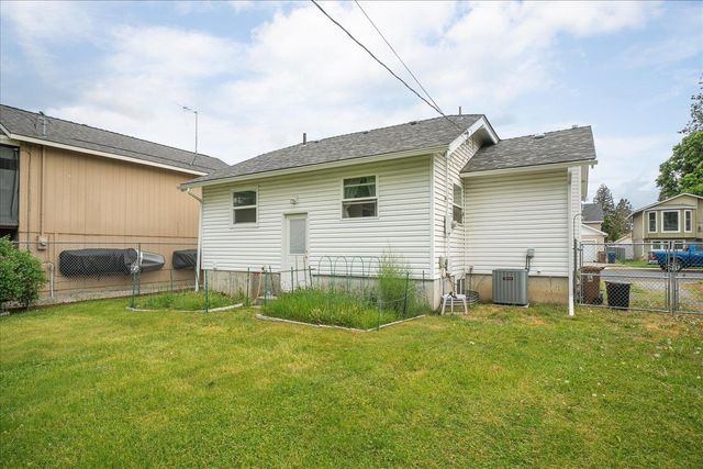 3138 E 33rd Ave, Spokane, WA 99203