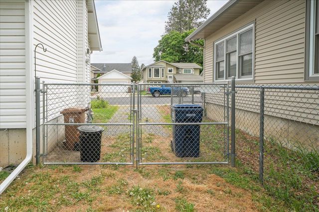 3138 E 33rd Ave, Spokane, WA 99203