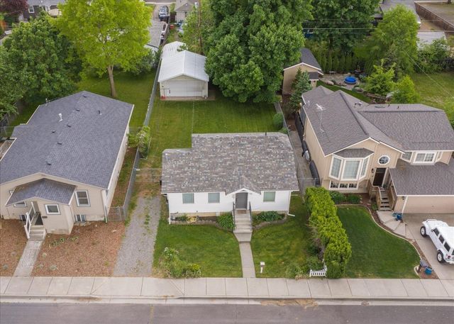 3138 E 33rd Ave, Spokane, WA 99203