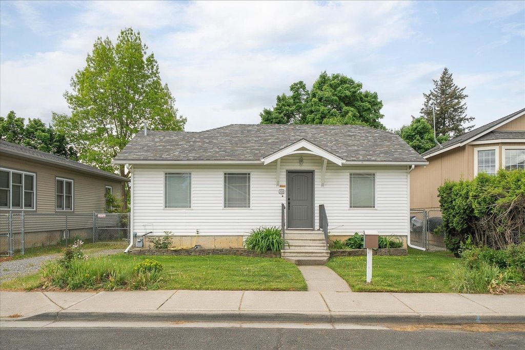 3138 E 33rd Ave, Spokane, WA 99203