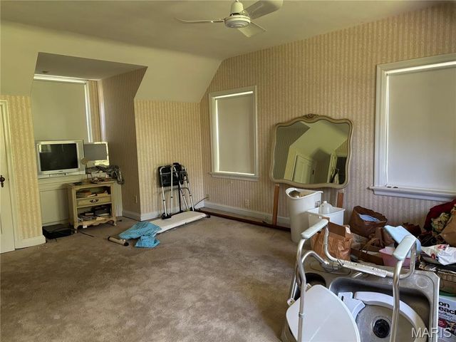 908 Woodshire Lane + Lot A, Creve Coeur, MO 63141