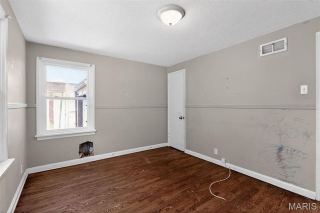 1924 Alert Drive, St Louis, MO 63114