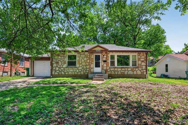 1924 Alert Drive, St Louis, MO 63114