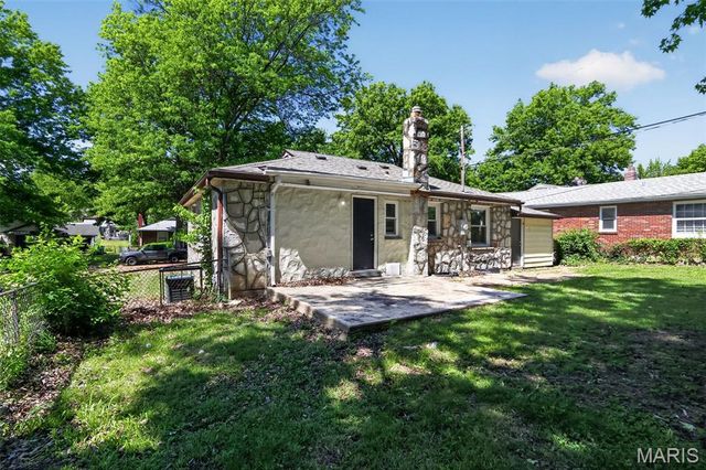 1924 Alert Drive, St Louis, MO 63114
