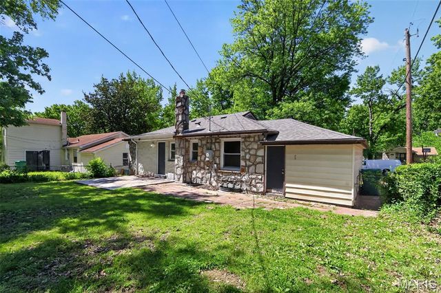 1924 Alert Drive, St Louis, MO 63114