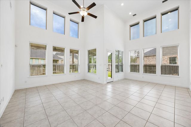 504 Sage Timbers Lane, Pinehurst, TX 77362