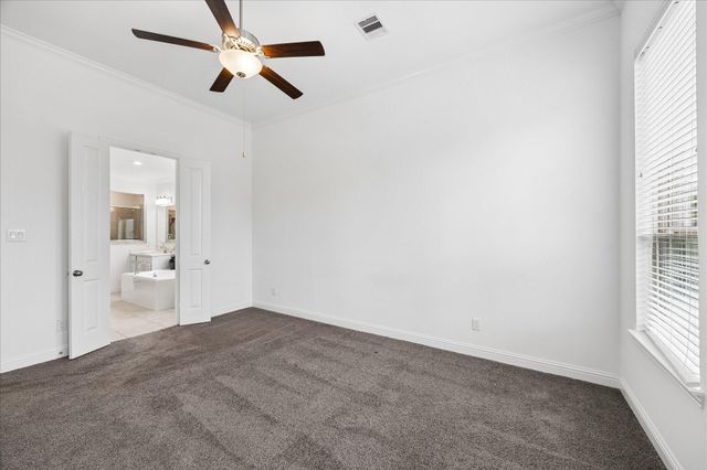 504 Sage Timbers Lane, Pinehurst, TX 77362