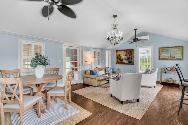 217 Church Street, Mount Pleasant, SC 29464