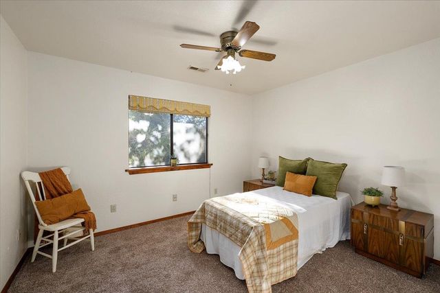 155 Pinewood Way, Auburn, CA 95602