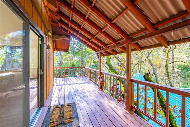 155 Pinewood Way, Auburn, CA 95602