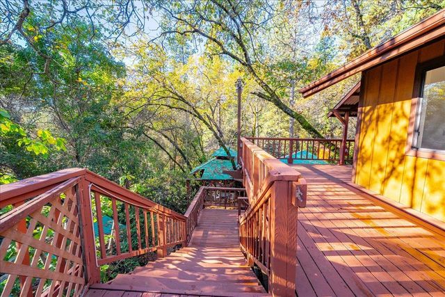 155 Pinewood Way, Auburn, CA 95602