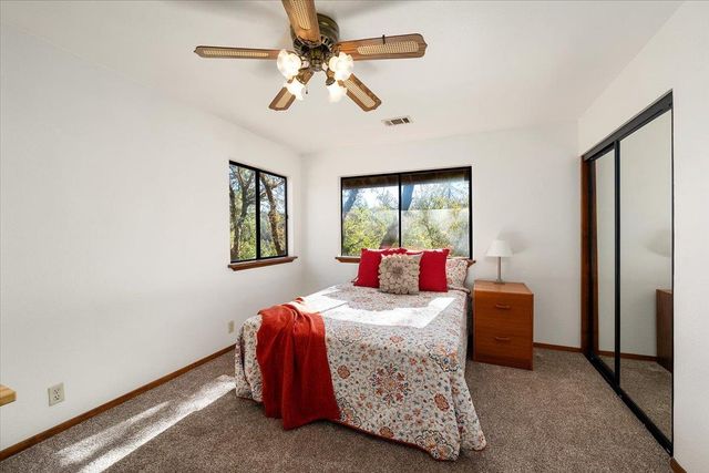 155 Pinewood Way, Auburn, CA 95602