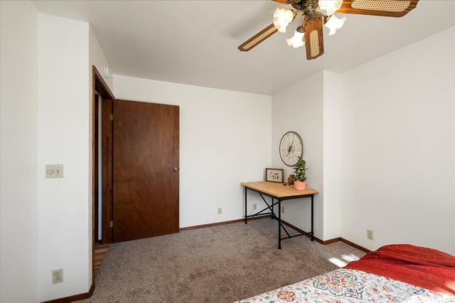 155 Pinewood Way, Auburn, CA 95602