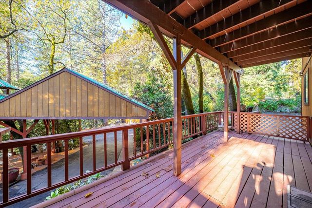 155 Pinewood Way, Auburn, CA 95602