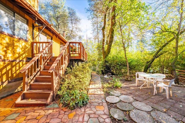 155 Pinewood Way, Auburn, CA 95602