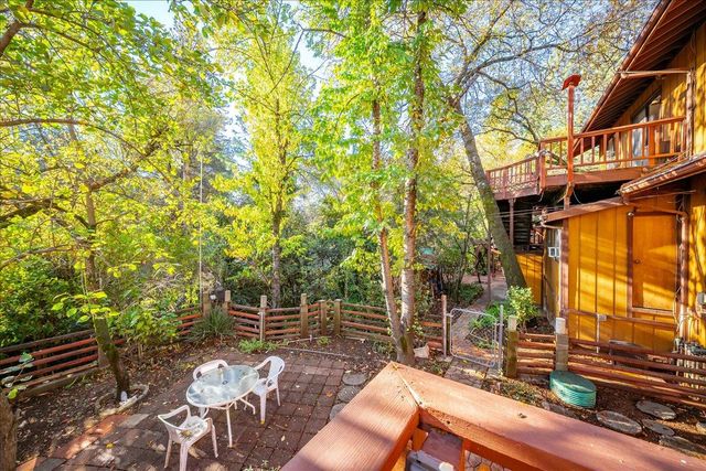 155 Pinewood Way, Auburn, CA 95602