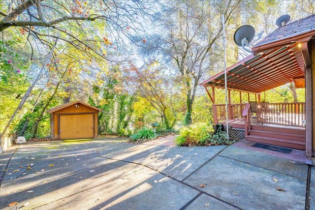 155 Pinewood Way, Auburn, CA 95602