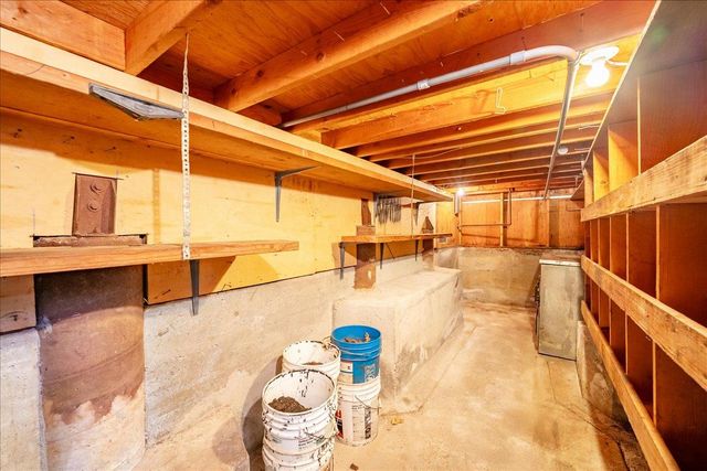 155 Pinewood Way, Auburn, CA 95602