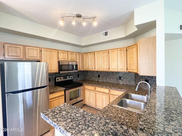 2929 W Yorkshire Drive Unit 1019, Phoenix, AZ 85027