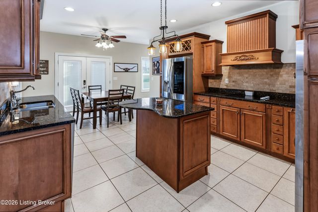 687 Stoneyridge Wynde, Shepherdsville, KY 40165