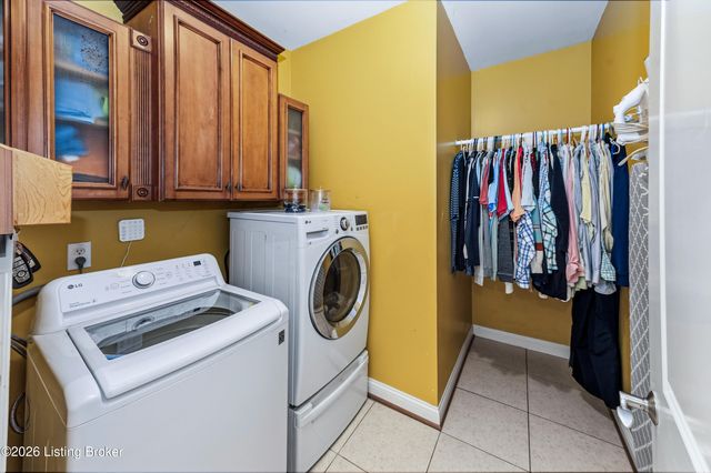 687 Stoneyridge Wynde, Shepherdsville, KY 40165