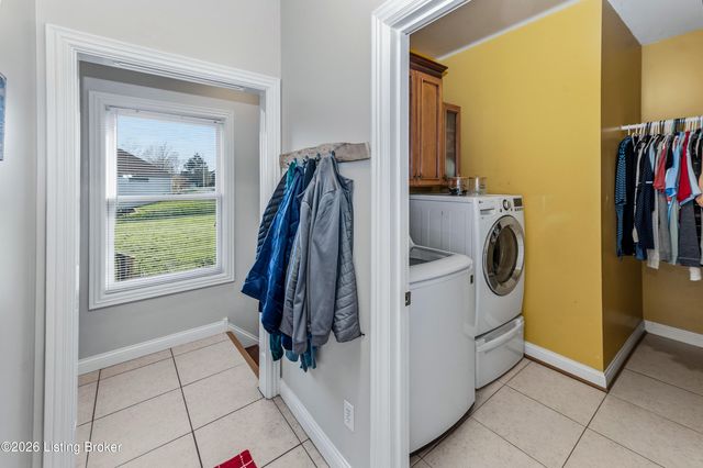 687 Stoneyridge Wynde, Shepherdsville, KY 40165