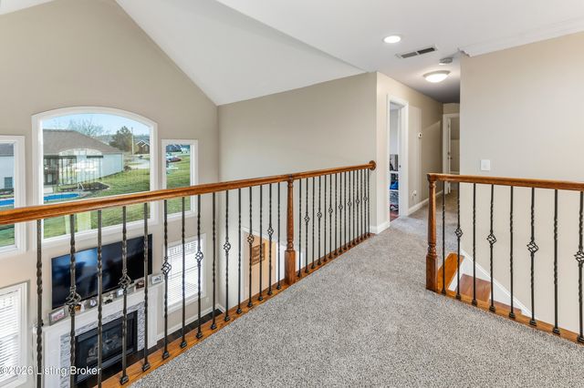 687 Stoneyridge Wynde, Shepherdsville, KY 40165