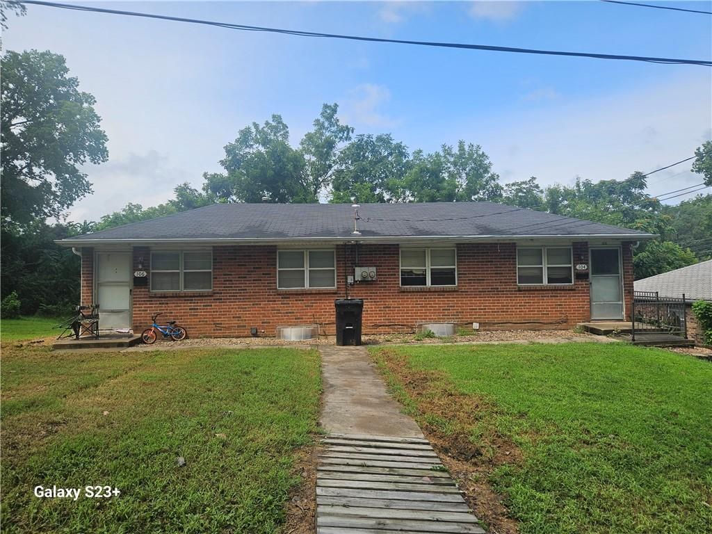 104-106 S Oxford Avenue, Independence, MO 64053