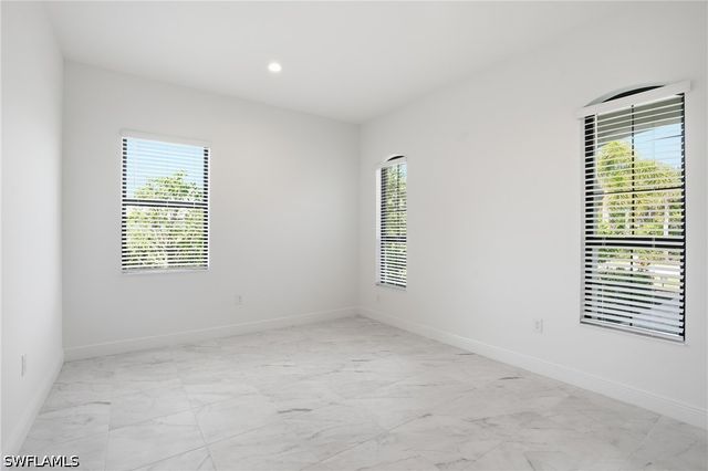 8368 Preserve Point DR, Fort Myers, FL 33912