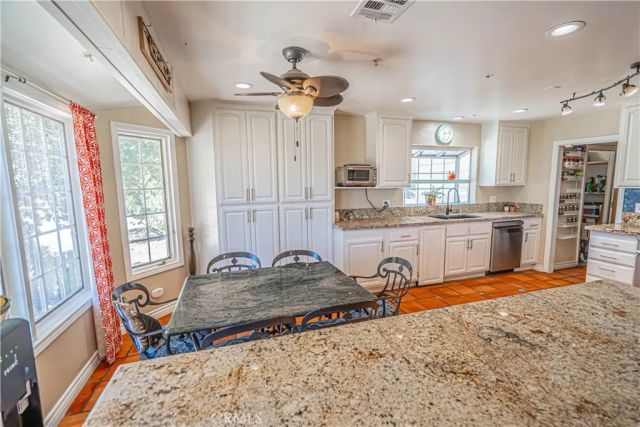 33306 Tyndall, Agua Dulce, CA 91390