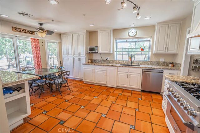 33306 Tyndall, Agua Dulce, CA 91390