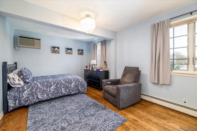 96 Southard Avenue, Rockville Centre, NY 11570