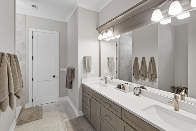 3327 Wolf Ridge Drive, Dublin, OH 43017