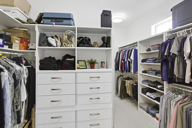 3327 Wolf Ridge Drive, Dublin, OH 43017