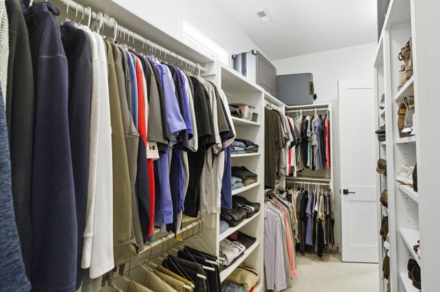 3327 Wolf Ridge Drive, Dublin, OH 43017