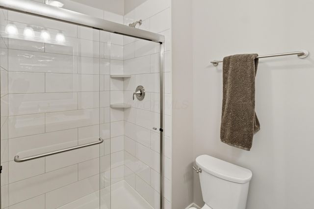 3327 Wolf Ridge Drive, Dublin, OH 43017