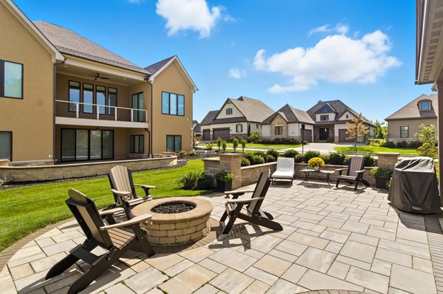 3327 Wolf Ridge Drive, Dublin, OH 43017