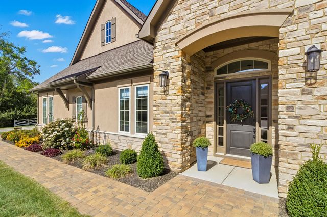 3327 Wolf Ridge Drive, Dublin, OH 43017