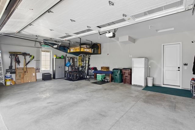 3327 Wolf Ridge Drive, Dublin, OH 43017