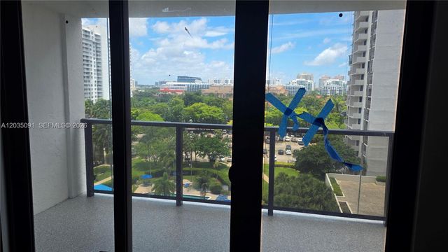 18151 NE 31 Court 908, Aventura, FL 33160