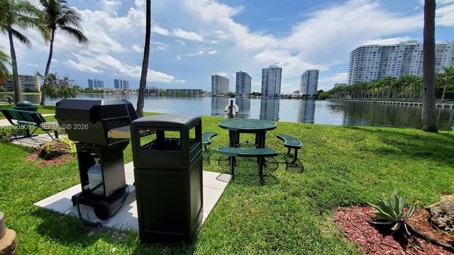 18151 NE 31 Court 908, Aventura, FL 33160