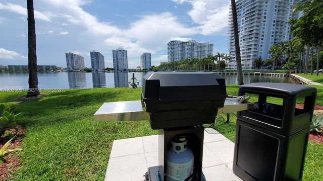 18151 NE 31 Court 908, Aventura, FL 33160