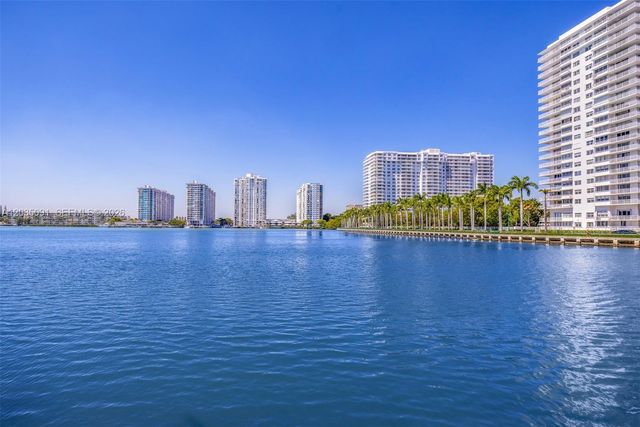18151 NE 31 Court 908, Aventura, FL 33160