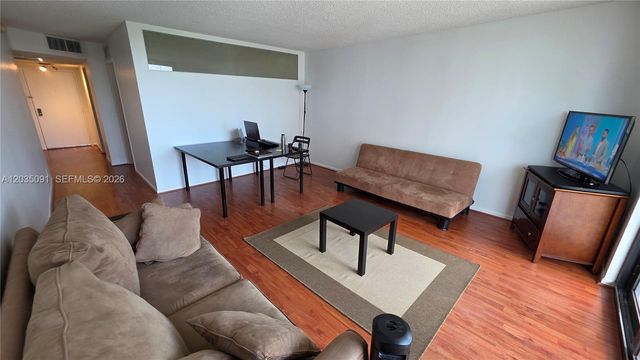 18151 NE 31 Court 908, Aventura, FL 33160