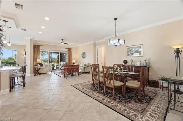 9134 Cherry Oaks LN # 201, Naples, FL 34114