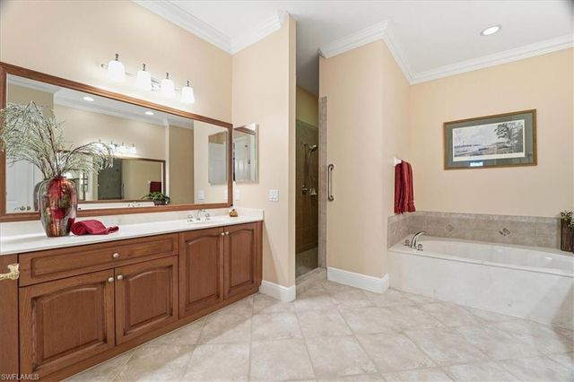 9134 Cherry Oaks LN # 201, Naples, FL 34114